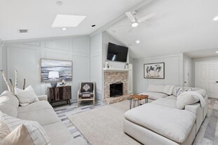 1715 Martinez Losoya Rd in San Antonio, TX - Building Photo