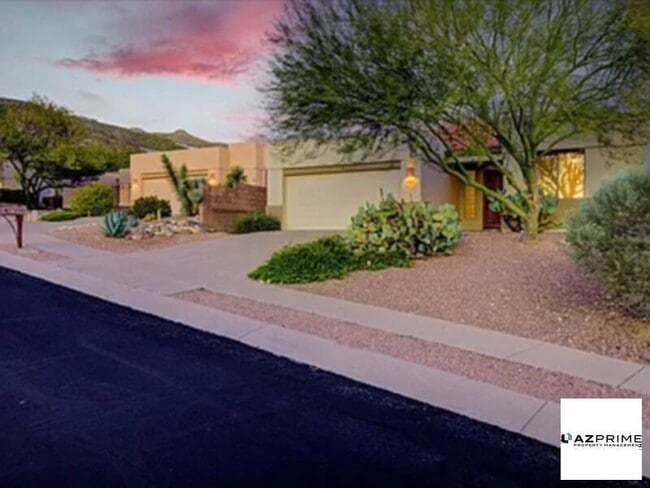5374 N Canyon Rise Pl in Tucson, AZ - Foto de edificio - Building Photo