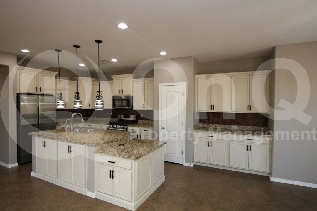 4123 S Buckskin Way in Chandler, AZ - Building Photo