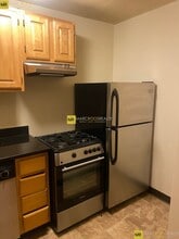 383 Dorchester Ave in Boston, MA - Foto de edificio - Building Photo