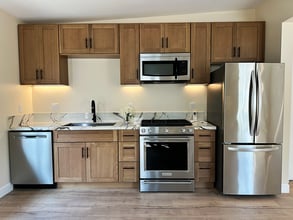 725 Omar St in Glendale, CA - Building Photo - Building Photo