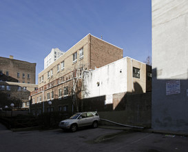 Dynasty Court Apartments in Philadelphia, PA - Building Photo - Building Photo