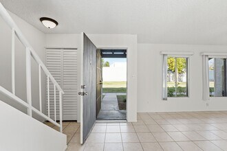 5446 W El Caminito Dr in Glendale, AZ - Building Photo - Building Photo