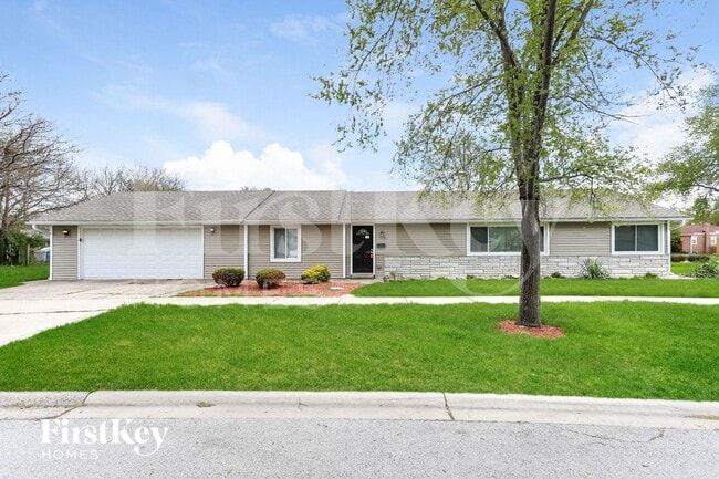 property at 5141 Oak Center Dr