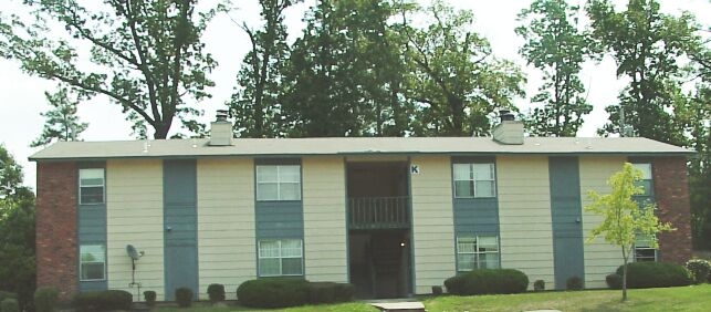 Chadwick Place in Starkville, MS - Building Photo