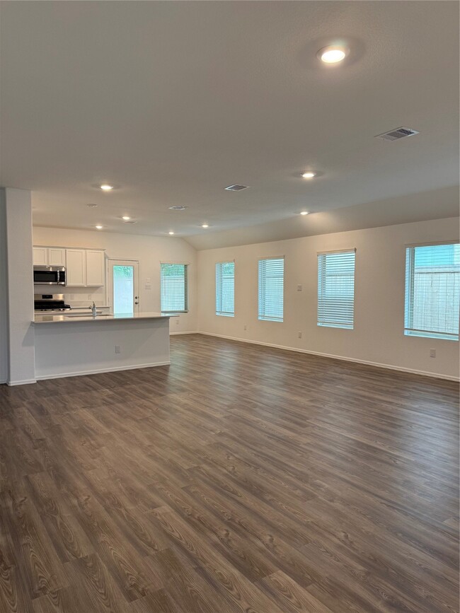 property at 7525 Angels Lndg Ln