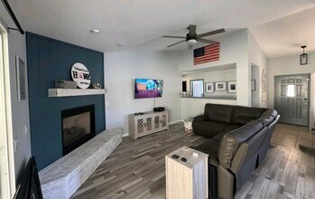 303 Rainbow Ct in Paso Robles, CA - Building Photo - Building Photo