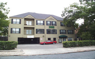 Twelve Oaks Condominiums Apartments