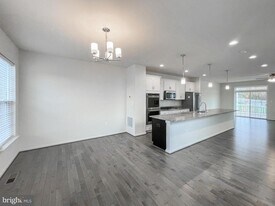 15501 Newtonmore Ln in Upper Marlboro, MD - Building Photo