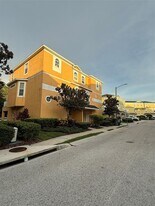 445 Bayou-Village Dr in Tarpon Springs, FL - Building Photo