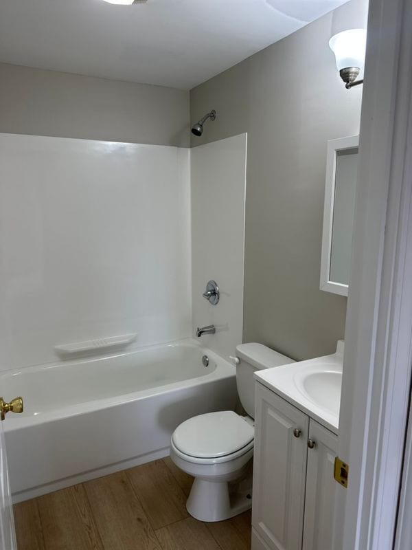 95 E Broadway in Derry, NH - Building Photo - Building Photo
