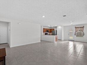 713 Allana Ln in Alvin, TX - Building Photo - Building Photo