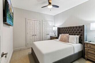 1111 Tulane Ave in New Orleans, LA - Building Photo - Building Photo