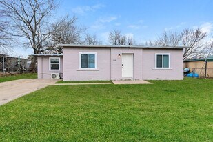 1531 N Indianapolis Ave in Tulsa, OK - Building Photo