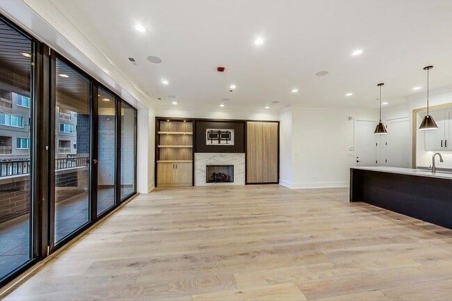 4920 N Lincoln Ave in Chicago, IL - Foto de edificio - Building Photo