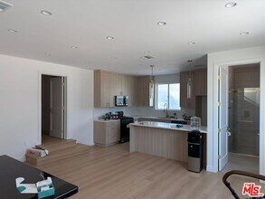 16036 Acre St in Los Angeles, CA - Building Photo - Building Photo