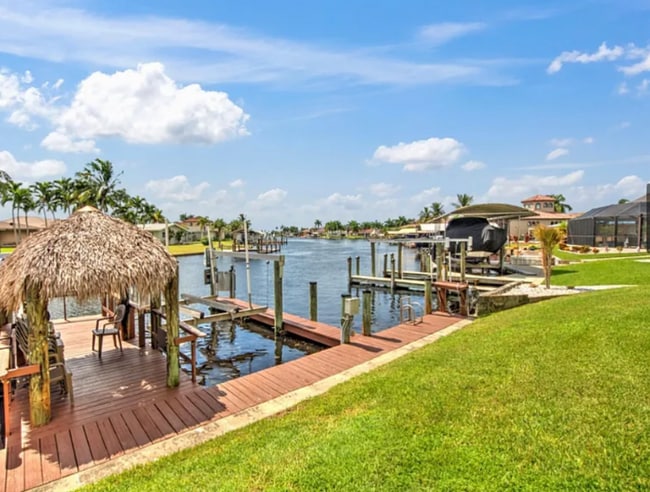 4803 SW Santa Barbara Ct in Cape Coral, FL - Building Photo - Building Photo