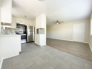 227 Madrone St in Redwood City, CA - Building Photo - Building Photo