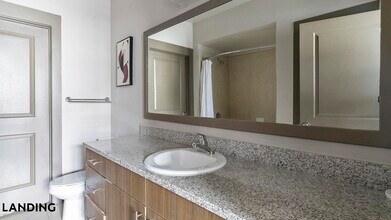 14805 Grisby Rd, Unit 385 in Houston, TX - Building Photo - Building Photo