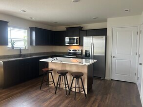 9563 River Cane Rd in Mascot, TN - Building Photo - Building Photo