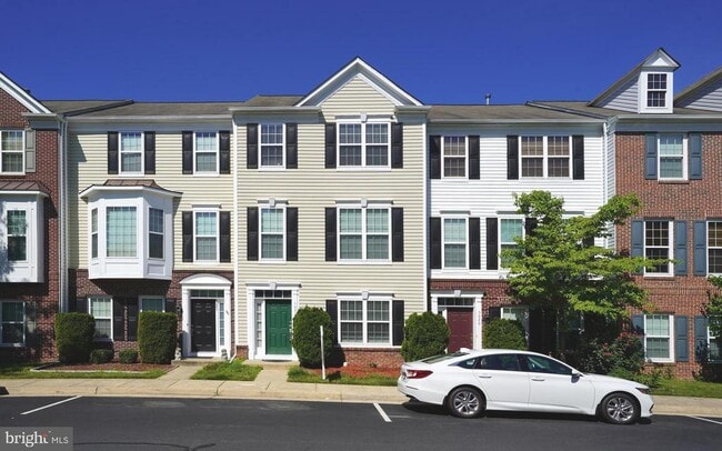 5022 Greenhouse Terrace in Centreville, VA - Building Photo - Building Photo