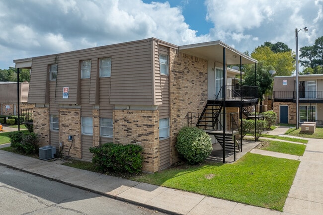 Fox Trail Apartments in Shreveport, LA - Building Photo - Building Photo