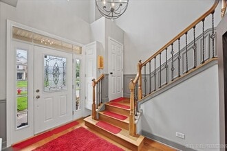 3028 Pleasant Plains Dr in St. Charles, IL - Foto de edificio - Building Photo