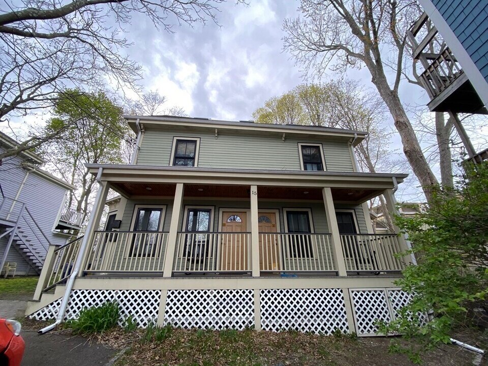 15 Oakdale St, Unit 1 in Boston, MA - Building Photo