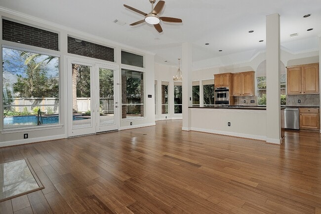 property at 38 Eagle Mead Pl