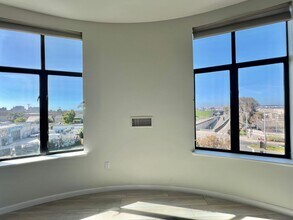 3801 San Pablo Ave in Emeryville, CA - Building Photo - Building Photo