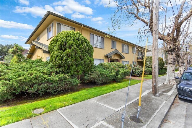 1501 Verdi St in Alameda, CA - Building Photo - Building Photo