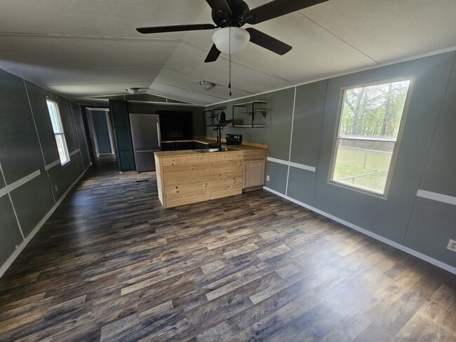 130 Shackett Rd in Raeford, NC - Building Photo - Building Photo