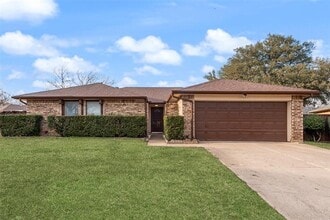 1320 Colony Ct in Flower Mound, TX - Building Photo - Building Photo