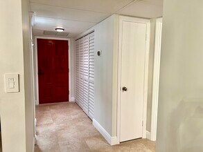 2871 N Ocean Blvd in Boca Raton, FL - Building Photo - Building Photo