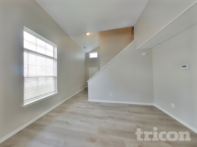 4531 Riverbrook Ln in Indianapolis, IN - Building Photo - Building Photo