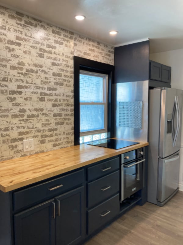 345 W Barrett Ave