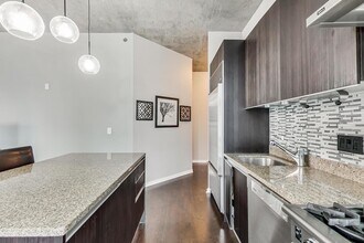 600 N Fairbanks Ct in Chicago, IL - Building Photo - Building Photo