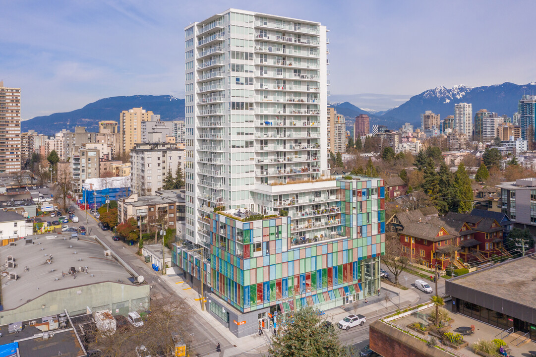 Pendrell in Vancouver, BC - Building Photo