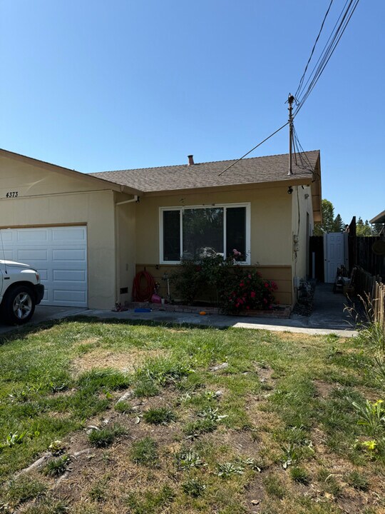 4373 Hoen Ave in Santa Rosa, CA - Building Photo
