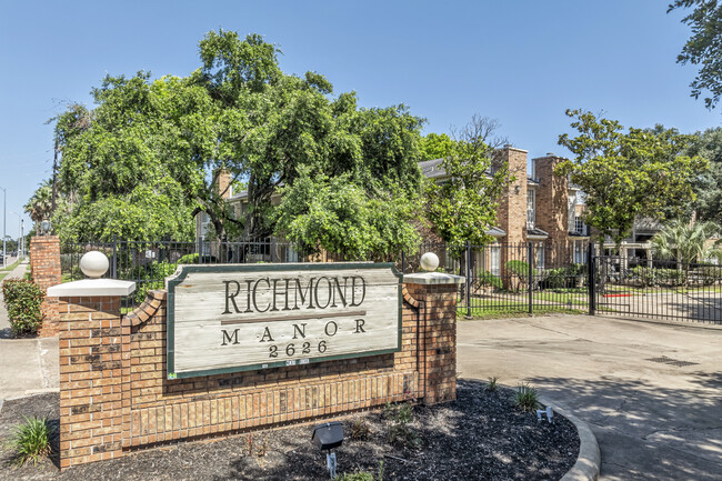 Richmond Manor in Houston, TX - Building Photo - Building Photo