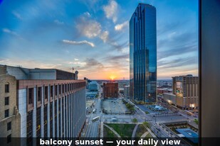 1200 Main St, Unit 1801 in Dallas, TX - Building Photo