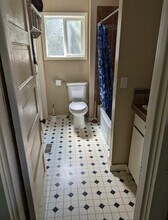 1007 SE Clatsop St in Portland, OR - Building Photo - Building Photo