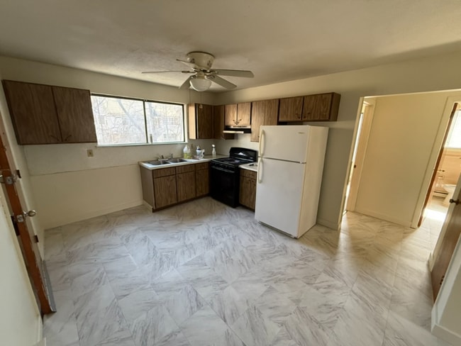 67 Dallas Terrace in Waterbury, CT - Foto de edificio - Building Photo