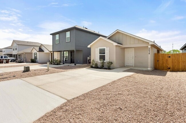 2038 Zephyr Lily in San Antonio, TX - Building Photo - Building Photo