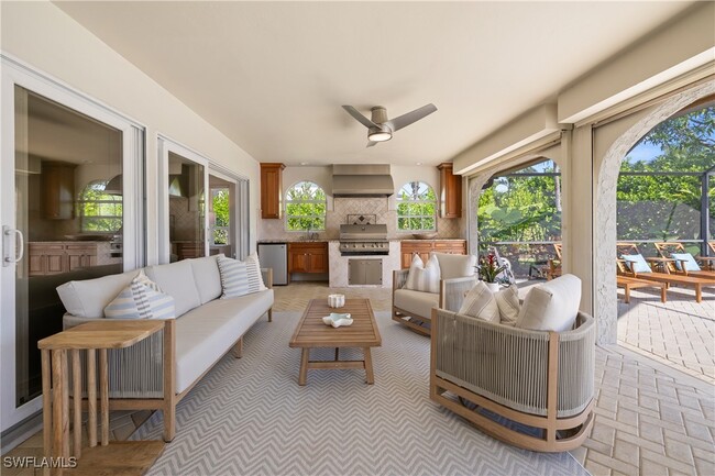 4916 Crayton Rd in Naples, FL - Building Photo - Building Photo