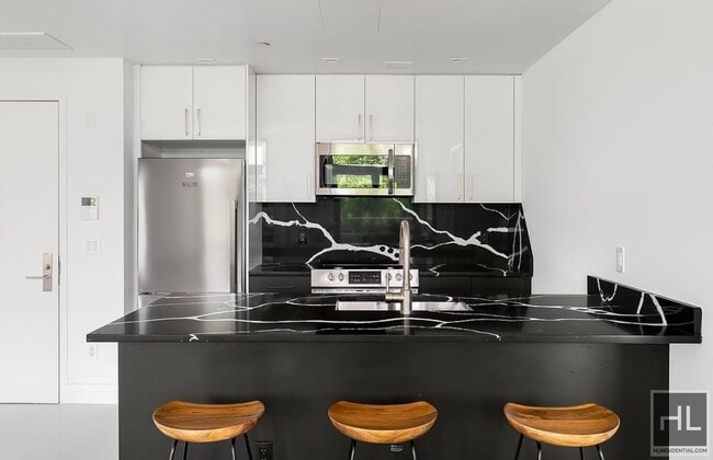 property at 3128 Henry Hudson Parkway East