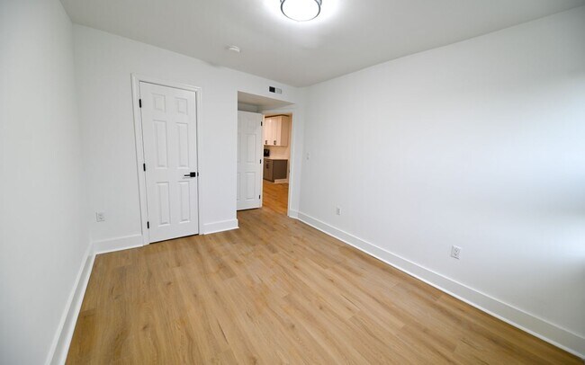1230 Penn St in Washington, DC - Building Photo - Building Photo