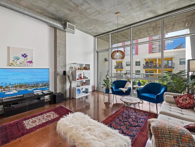 1025 Island Ave, Unit 512 in San Diego, CA - Building Photo - Building Photo