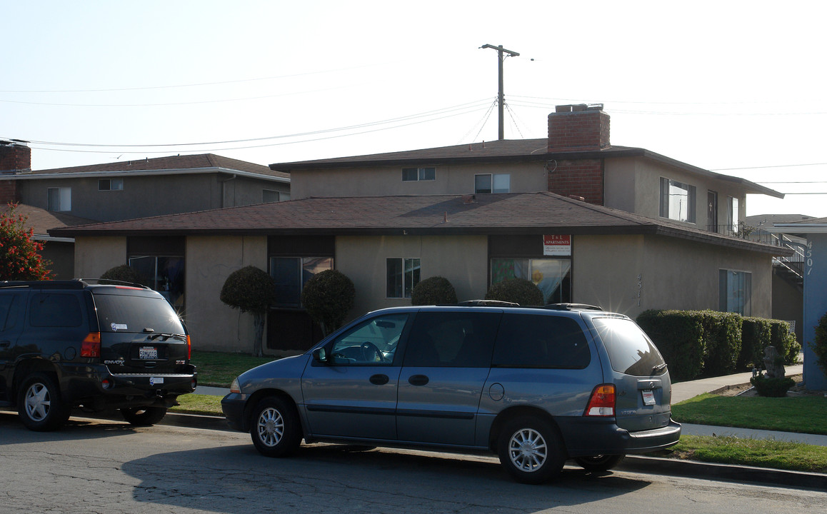 4511 Clover Dr in Oxnard, CA - Building Photo