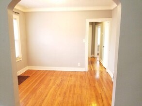 339 E Breckenridge St, Unit Lower Flat in Ferndale, MI - Building Photo - Building Photo